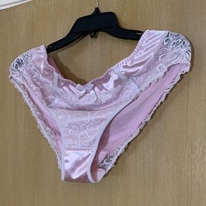 🩷🩷🩷PRETTY IN PINK🩷🩷🩷PLUS SIZE 2XL🩷WASHED NEVER WORN SEXY PANTIES🩷🩷